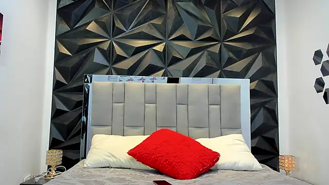 Snapshot of sol-angel chatting on December 2025 08:04:02 PM sol-angel online show from December 2025 08:04:02 PM