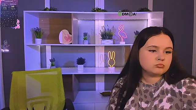 candy flossie1 online show from April 2026 10:44:01 PM