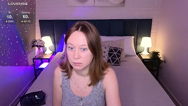 Brooke lover online show from December 2025 09:00:01 PM