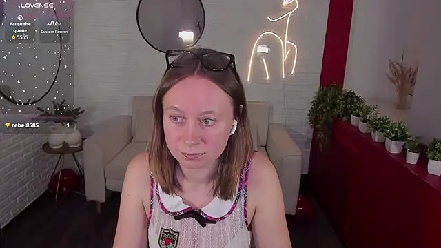 Brooke lover online show from March 2026 09:11:01 PM