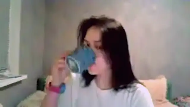 Snapshot of GlibRasher chatting on December 2025 08:17:01 PM GlibRasher online show from December 2025 08:17:01 PM