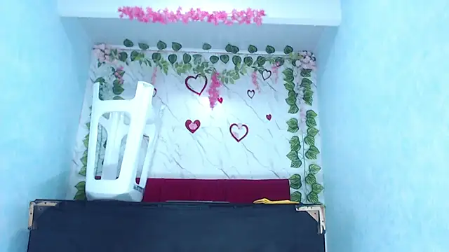 Snapshot of angelamanjarrezcm chatting on December 2025 04:22:01 PM angelamanjarrezcm online show from December 2025 04:22:01 PM