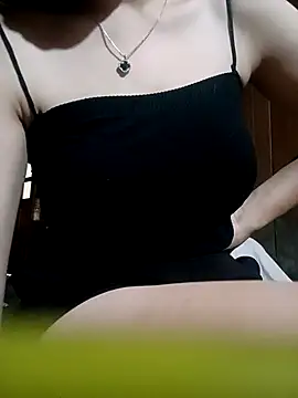 NariShow online show from April 2026 11:22:02 PM