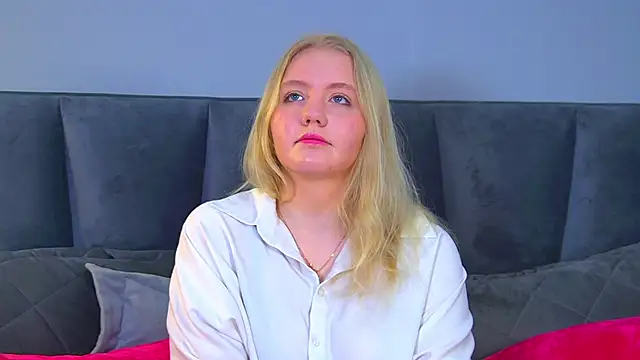 Snapshot of EmilyEvanse chatting on December 2025 06:29:02 AM EmilyEvanse online show from December 2025 06:29:02 AM