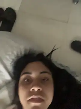 Snapshot of Miia_moonn chatting on December 2025 10:57:02 AM Miia moonn online show from December 2025 10:57:02 AM