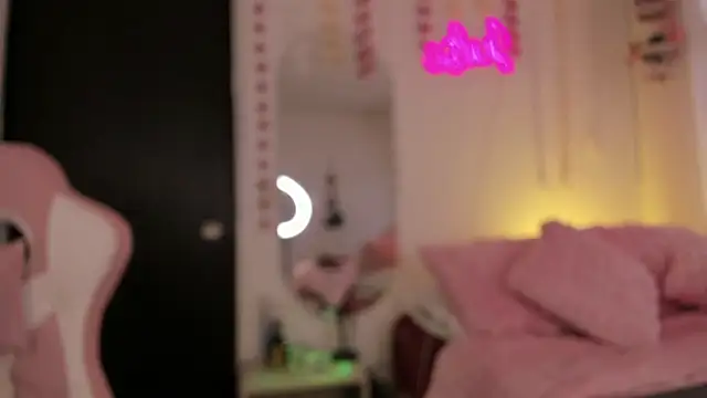 julse   online show from February 2026 10:11:02 PM