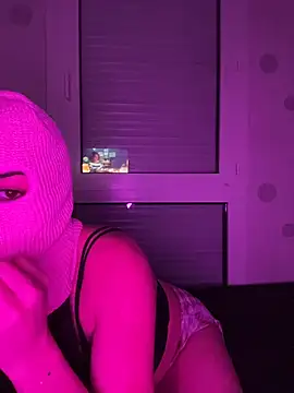 Snapshot of linaatchikita chatting on December 2025 10:25:01 PM linaatchikita online show from December 2025 10:25:01 PM