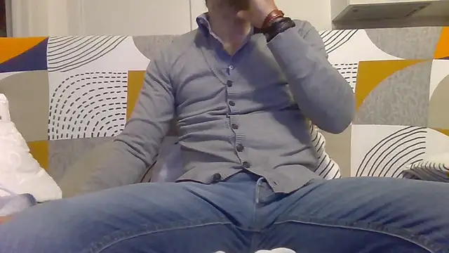 Snapshot of Eroshotlicker chatting on December 2025 09:30:01 PM Eroshotlicker online show from December 2025 09:30:01 PM