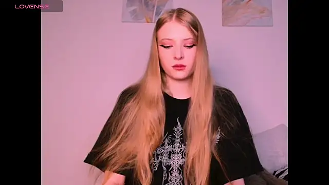 Snapshot of _Milana_Sparkl75_ chatting on January 2026 11:12:01 AM Milana Sparkl75 online show from January 2026 11:12:01 AM