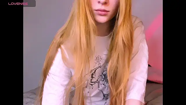 Snapshot of _Milana_Sparkl75_ chatting on February 2026 02:53:01 AM Milana Sparkl75 online show from February 2026 02:53:01 AM