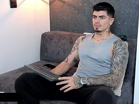 Snapshot of _mrcock__ chatting on February 2026 10:43:01 PM mrcock online show from February 2026 10:43:01 PM