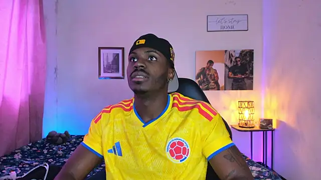 Ethantravis22 online show from June 2026 03:46:01 PM