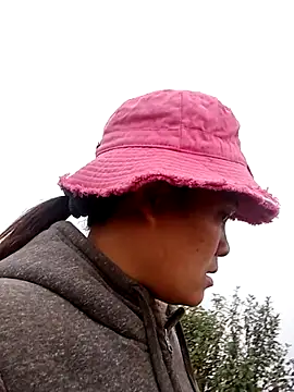 hey-bana online show from December 2025 01:43:02 AM