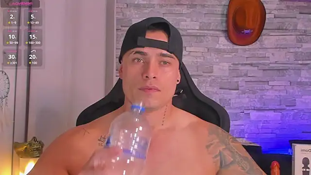 Snapshot of connorsmithvip chatting on November 2025 08:00:01 PM connorsmithvip online show from November 2025 08:00:01 PM