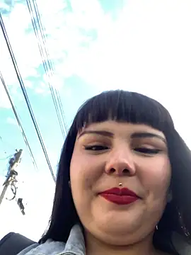 Yuliks  online show from November 2025 01:14:02 PM