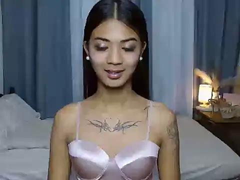 Snapshot of SamaraMillers chatting on November 2025 12:16:02 PM SamaraMillers online show from November 2025 12:16:02 PM