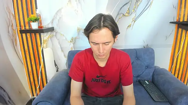 Snapshot of Aaron_LatinMen2 chatting on December 2025 08:07:02 PM Aaron LatinMen2 online show from December 2025 08:07:02 PM