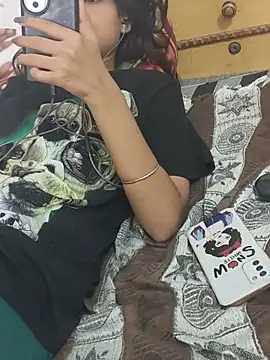 Snapshot of anjli_22 chatting on July 2026 09:47:02 AM anjli 22 online show from July 2026 09:47:02 AM