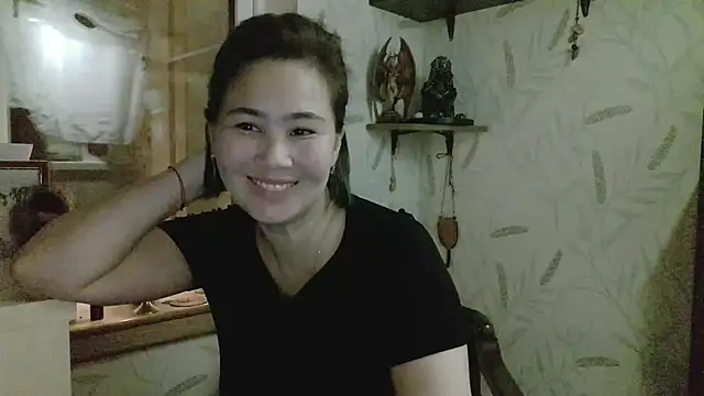 Nettie Allie online show from December 2025 08:58:02 PM