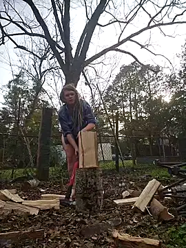 Snapshot of Horny_hippie chatting on December 2024 08:37:01 PM Horny hippie online show from December 2024 08:37:01 PM