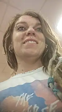 Snapshot of Horny_hippie chatting on February 2025 06:28:01 AM Horny hippie online show from February 2025 06:28:01 AM