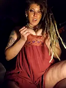 Snapshot of Horny_hippie chatting on March 2025 12:04:01 AM Horny hippie online show from March 2025 12:04:01 AM