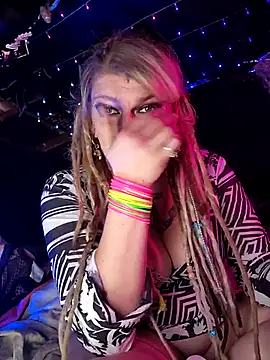 Snapshot of Horny_hippie chatting on October 2025 10:34:02 PM Horny hippie online show from October 2025 10:34:02 PM