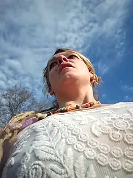 Snapshot of Horny_hippie chatting on November 2025 07:57:01 PM Horny hippie online show from November 2025 07:57:01 PM