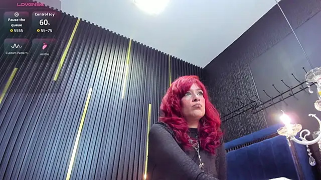 Snapshot of LolyYunno chatting on December 2025 03:37:02 AM LolyYunno online show from December 2025 03:37:02 AM