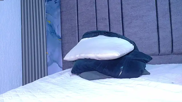 Snapshot of DANIK_STARS chatting on December 2025 03:06:01 PM DANIK STARS online show from December 2025 03:06:01 PM