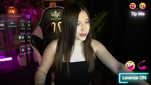 SoffiRay online show from December 2025 03:10:01 PM