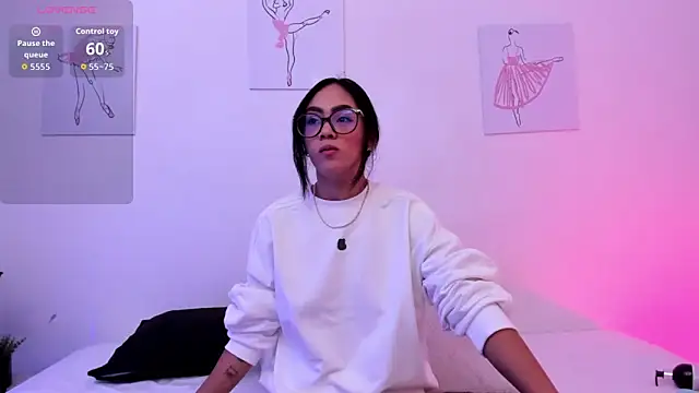 Snapshot of Klohewilliams_ chatting on December 2025 12:34:02 PM Klohewilliams online show from December 2025 12:34:02 PM