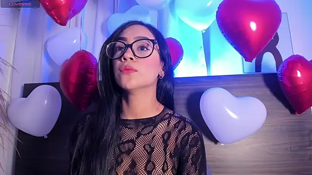 Snapshot of Klohewilliams_ chatting on February 2026 01:17:01 PM Klohewilliams online show from February 2026 01:17:01 PM