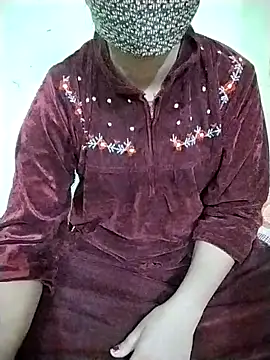 Snapshot of RASHMI_SHARMA9 chatting on November 2025 05:43:01 AM RASHMI SHARMA9 online show from November 2025 05:43:01 AM