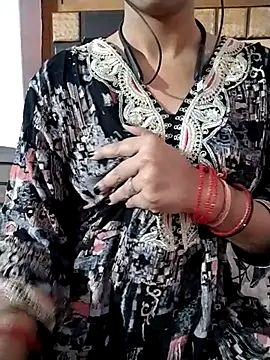 RASHMI SHARMA9 online show from April 2026 06:12:02 PM