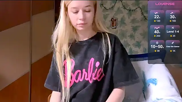 Barbie Blondie online show from April 2026 07:58:02 PM