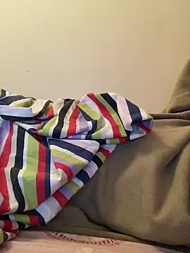    Hannah    online show from December 2025 12:37:02 AM