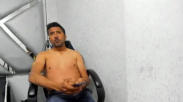 Snapshot of DANIDICK_VC chatting on December 2025 12:09:01 PM DANIDICK VC online show from December 2025 12:09:01 PM