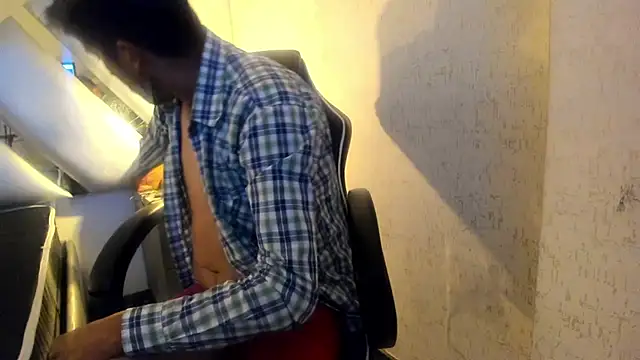 Snapshot of DANIDICK_VC chatting on December 2025 12:10:01 PM DANIDICK VC online show from December 2025 12:10:01 PM