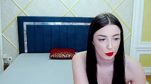 Snapshot of SaraElisse chatting on December 2025 10:27:02 PM SaraElisse online show from December 2025 10:27:02 PM