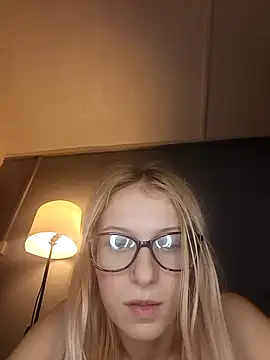 Stargirl247 online show from November 2025 01:08:02 AM