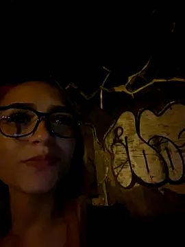 Snapshot of dania_val chatting on November 2025 03:29:02 AM dania val online show from November 2025 03:29:02 AM