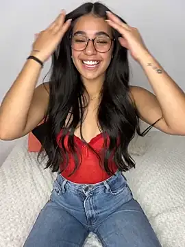 Jazmiin- online show from April 2026 10:26:02 PM