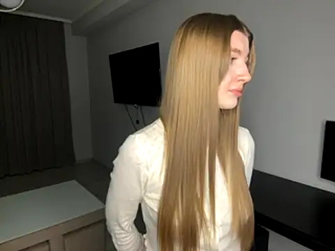 Snapshot of Michell_Rosse chatting on November 2025 07:39:02 PM Michell Rosse online show from November 2025 07:39:02 PM