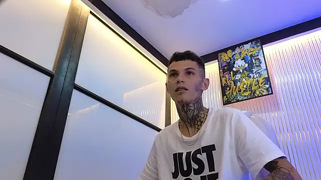 Paulo 527 online show from March 2026 09:19:02 PM