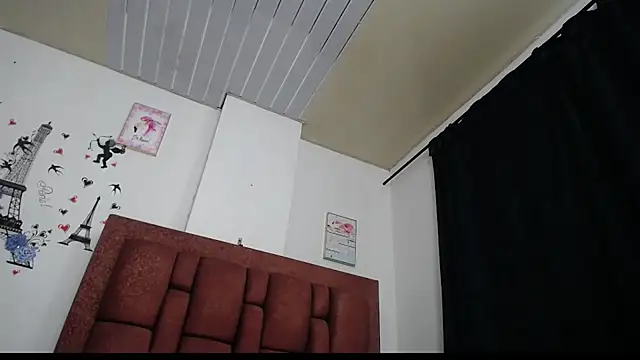 varascott online show from April 2026 12:39:01 AM