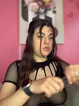 Snapshot of Scarletts_Boobs chatting on November 2025 08:11:02 PM Scarletts Boobs online show from November 2025 08:11:02 PM