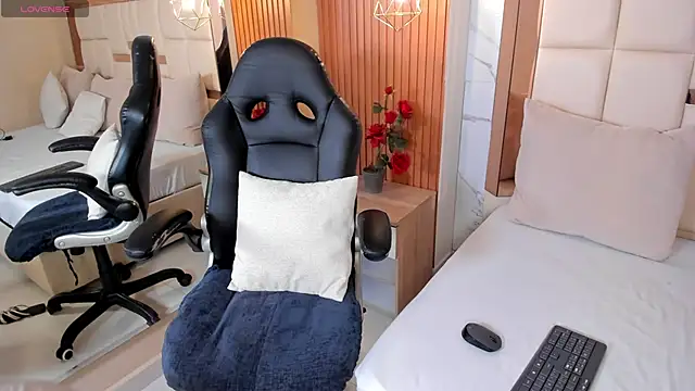 Snapshot of samantha_quinnn chatting on January 2026 04:04:02 AM samantha quinnn online show from January 2026 04:04:02 AM