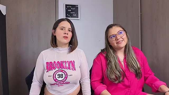 ArianaBlak  online show from March 2026 07:25:01 PM