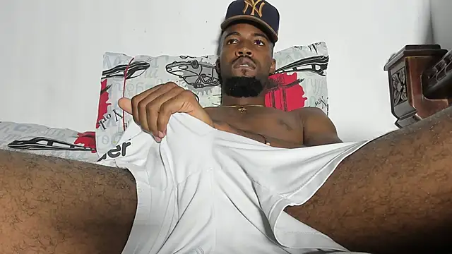 Snapshot of blaze_panther chatting on December 2025 02:26:01 PM blaze panther online show from December 2025 02:26:01 PM